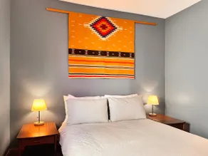 Central 2BR in the Heart of Northeast Art District - Image 4