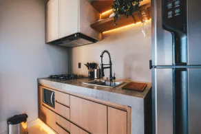 Luxury #3 in the heights @kapokrefugios - Image 5