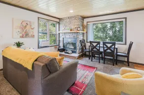 Gooseberry Lester River Suite, Heirloom Vacations - Image 3
