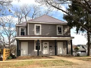 Historic Hill City Retreat- 10min to LU/3min to UL - Image 2