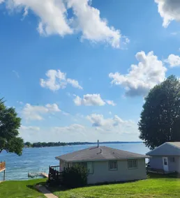 Vintage E Lake Okoboji Cabin - Image 3
