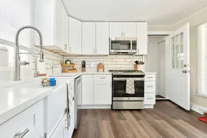 Farmhouse Retreat - Image 2