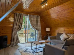 Cear 2- Private Hot Tub- Perth-Pet Friendly Lodge - Image 3