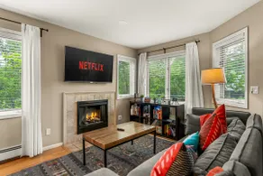 Downtown Creekside Retreat - Image 5