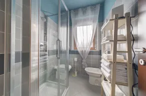 SGHouse appartamento con parcheggio gratuito - Image 4