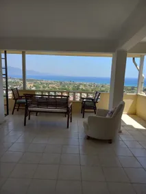Villa with Sea View - Image 3