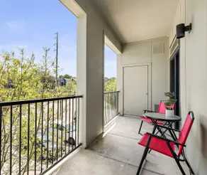 Modern 2BR Retreat | Near Downtown | Pool & Gym - Image 4