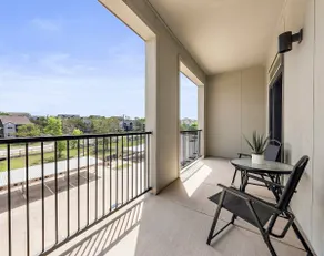 Stylish 2BR Near Dwtn | Patio | Gym | Pool! - Image 4