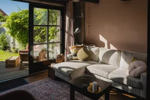 Peaceful & Romantic stay in Maasland - Image 5