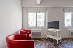 Experience “Un P'tit Truc en Plus” – Spacious and Quiet 3-Bedroom Apartment - Image 3
