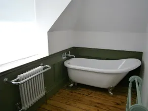 3 bed cottage, garden, parking, no cleaning fee - Image 3
