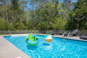 〰 Bluewater Bliss 〰 Private Pool & Backyard BBQ - Image 5
