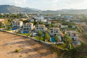 Bliss Villa 3 with private swimming pool - Image 5