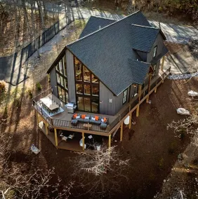 Family mountain cabin hottub, Karaoke, sauna, Game - Image 2