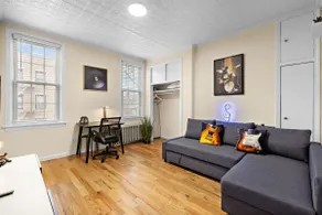 Music-Themed 2BR Apartment/few minWalk to PATH/NYC - Image 4