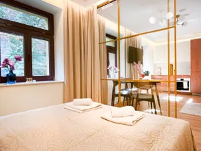 Secret Garden Kraków - Wonderful City Centre Apartment - Ground Floor - Quiet Location - Image 3