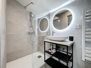 Les Vignes 3 Chambres avec Salle de bain privative - Image 3