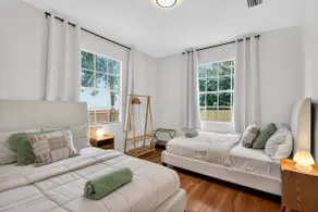 House with a good view - Image 4