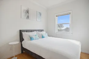 Bright & Comfy 4 BR Home 10 Mins from Airport - Image 5