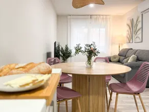 ChillaHomes, Apartment with double bed and single bed. - Image 4