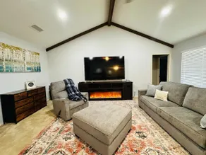 #3 | 4BR 2BA | Heated Pool | Smart TVs | 1G Wi-Fi - Image 2