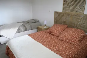 Small one-story house - Image 3