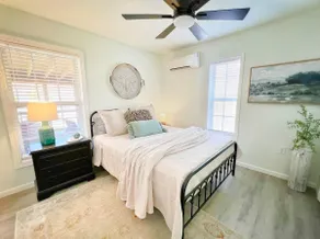 Blue Cottage Cove, Lakefront - Image 5