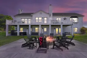 Lakefront Mad Hen: Hot Tub Firepit Dock Game Room - Image 2