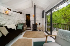 WHome Riverfront Retreat with Exclusive Waterfall Views - Image 2