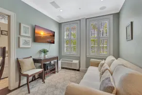 Palm Beach Regency 1 Bedroom Full Kitchen Pool - Image 3