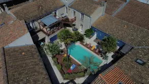 Apartment with pool in the heart of St Georges - Image 5