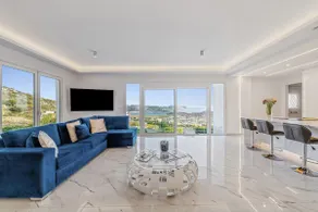 Sea View Residence Panorama Villa - Image 3