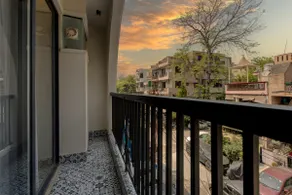 Luxurious Scandinavian Condo| 2BHK| Defence Colony - Image 5