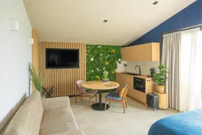 Luxury apartment with a view - Image 3