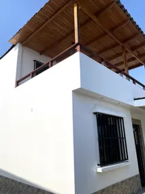 Beach house with pool - Image 4