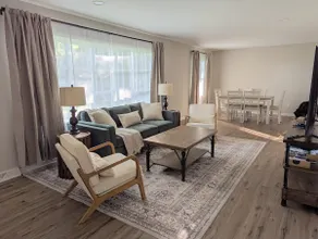 Newly Renovated Ranch Oasis - Image 2