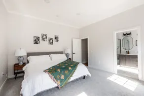 Chic & Spacious| OTR, UC, Sports, DT| 5+ BDs - Image 4