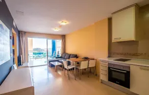 Panoramic Pool & Hills View Apartment with Parking - Image 4
