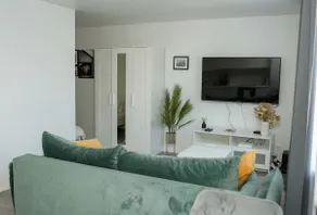 El Roi Home's - Image 4
