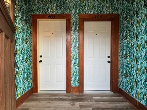 (West) Spacious & Historic Downtown Duplex - Image 2