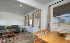 Dew Drop Inn Suite 3 - Image 3