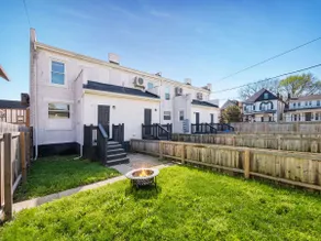 Stylish Condo Near Downtown! - Image 2