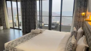 Valley View, Luxurious 5BHK Villa with Pool - Image 4