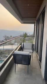 Valley View, Luxurious 5BHK Villa with Pool - Image 5