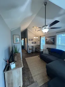 Charming tiny home with views! - Image 4