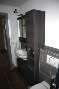 Reinhard's Home - Image 4