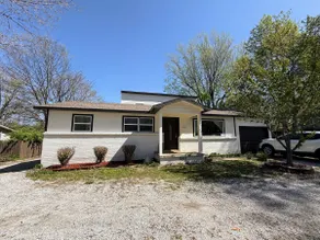Cozy Cottage Mins to UofA Sleeps 6 Prime Location! - Image 2