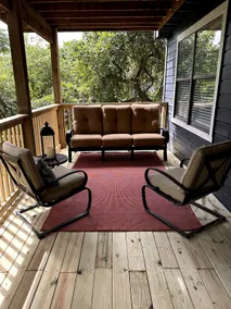 Home: Sleeps 10, creek, firepit & game room - Image 4