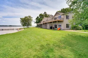 Lakefront 3BR | Hot Tub, Pool Table! - Image 2