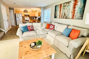 Spacious 5-Bedroom House - Steps from Expo - Image 2